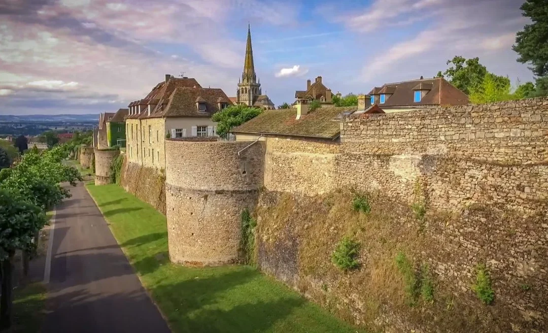 Les Incontournables à Visiter autour de Autun
