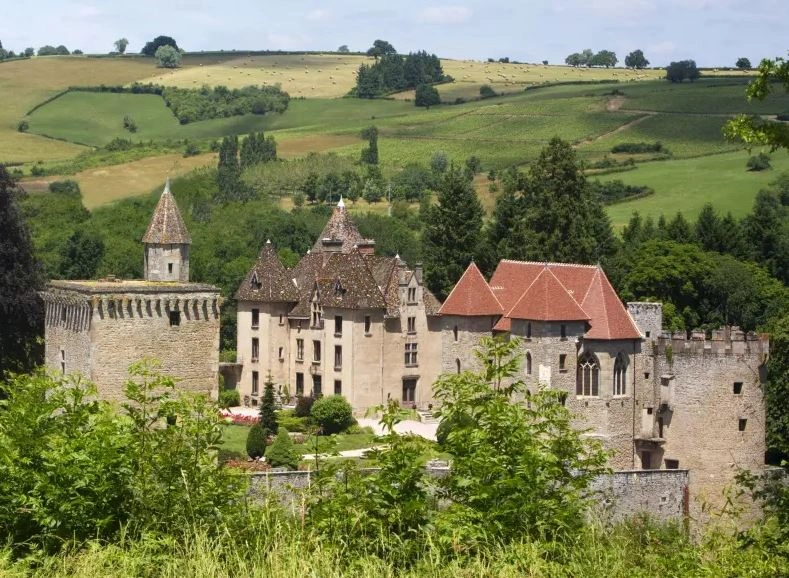 Villages à Découvrir autour d'Autun